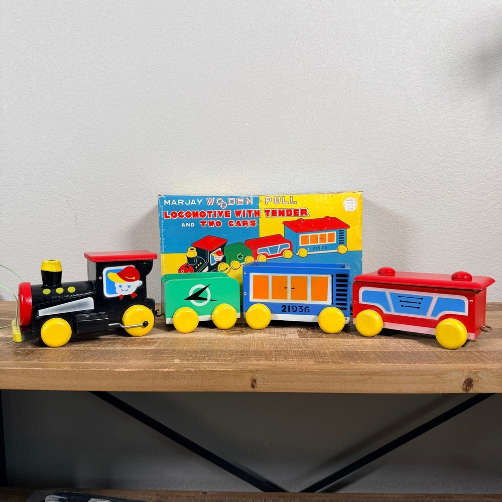 Vintage Marjay Wooden Pull Locomotive Train Set Kids Jaymar Japan
